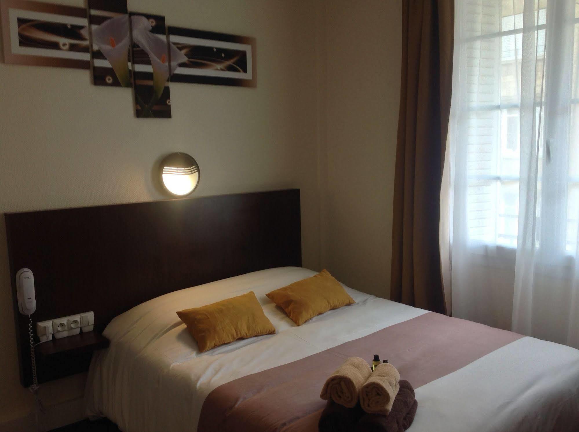 Hotel De La Paix 캉 외부 사진