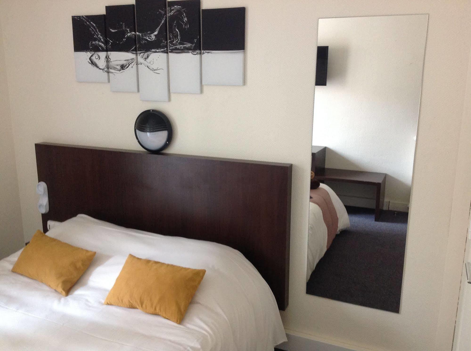 Hotel De La Paix 캉 외부 사진
